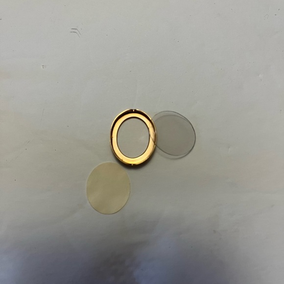 Vintage Goldtone Locket Brooch - Picture 5 of 8